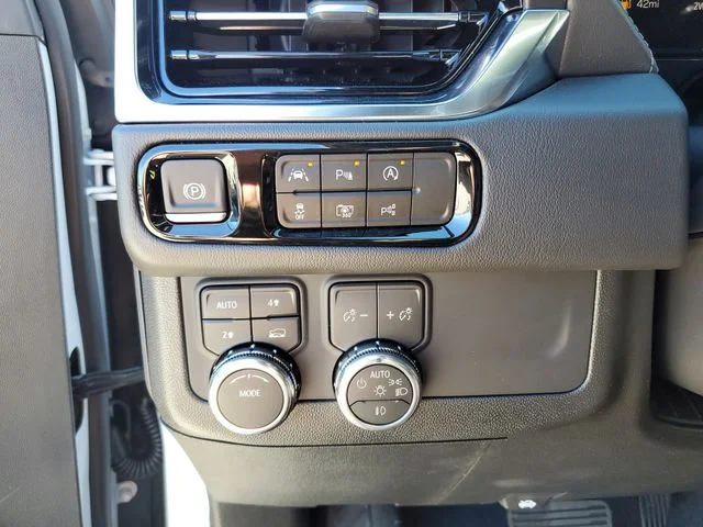 Nuevos GMC YUKON XL à Estados chez autogozo