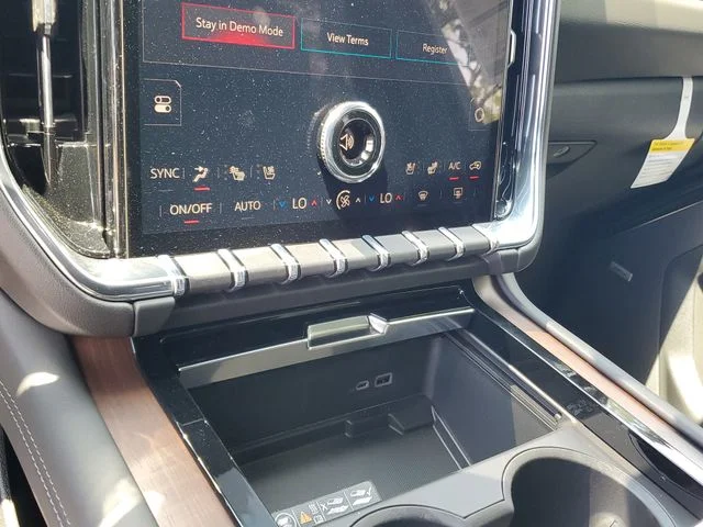 Nuevos GMC YUKON XL à Estados chez autogozo