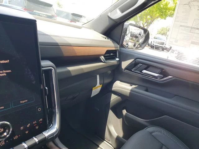 Nuevos GMC YUKON XL à Estados chez autogozo