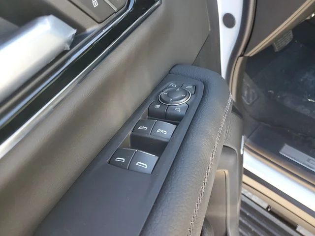 Nuevos GMC YUKON XL à Estados chez autogozo