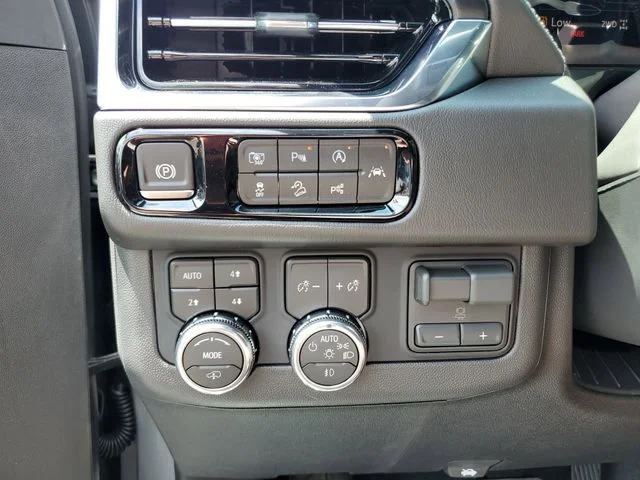 Nuevos GMC YUKON XL à Estados chez autogozo