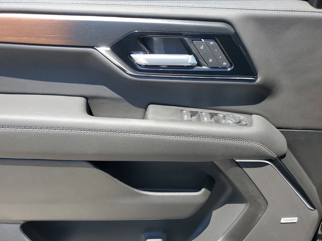 Nuevos GMC YUKON XL à Estados chez autogozo