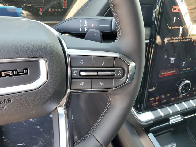 Nuevos GMC YUKON XL à Estados chez autogozo