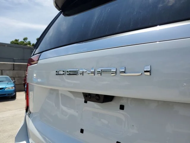 Nuevos GMC YUKON XL à Estados chez autogozo