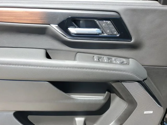 Nuevos GMC YUKON XL à Estados chez autogozo