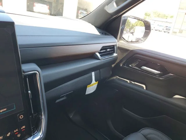 Nuevos GMC YUKON XL à Estados chez autogozo