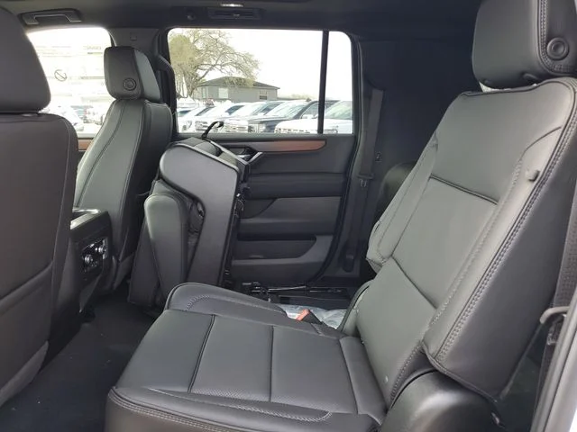 Nuevos GMC YUKON XL à Estados chez autogozo