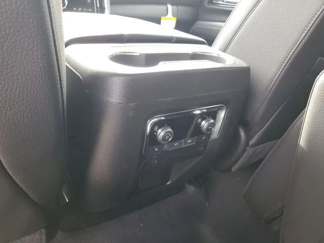Nuevos GMC YUKON XL à Estados chez autogozo