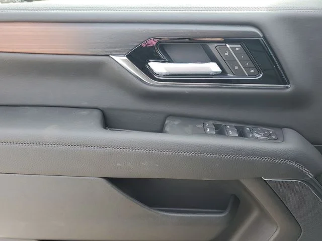 Nuevos GMC YUKON XL à Estados chez autogozo