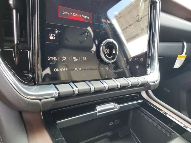 Nuevos GMC YUKON XL à Estados chez autogozo