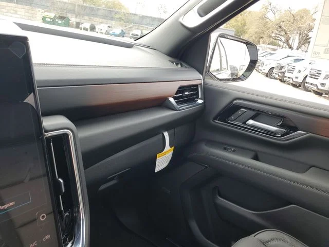 Nuevos GMC YUKON XL à Estados chez autogozo