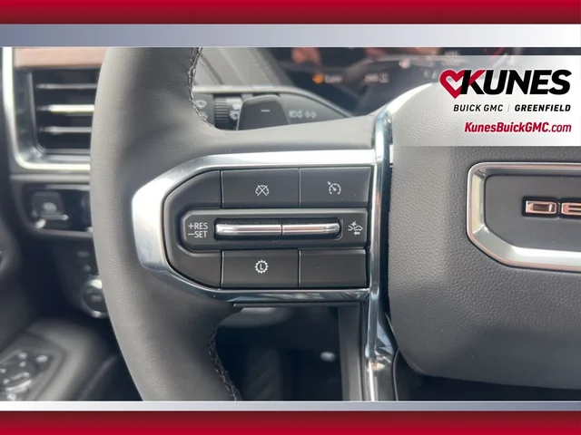 Nuevos GMC YUKON XL à Estados chez autogozo