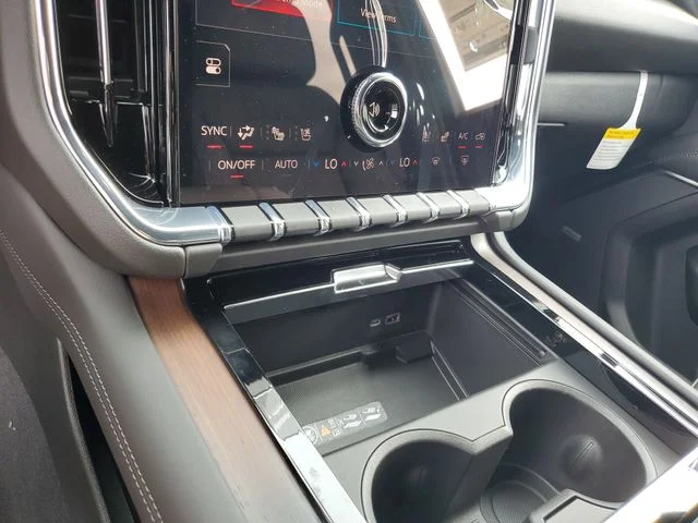 Nuevos GMC YUKON XL à Estados chez autogozo