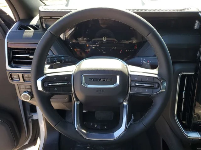 Nuevos GMC YUKON XL à Estados chez autogozo