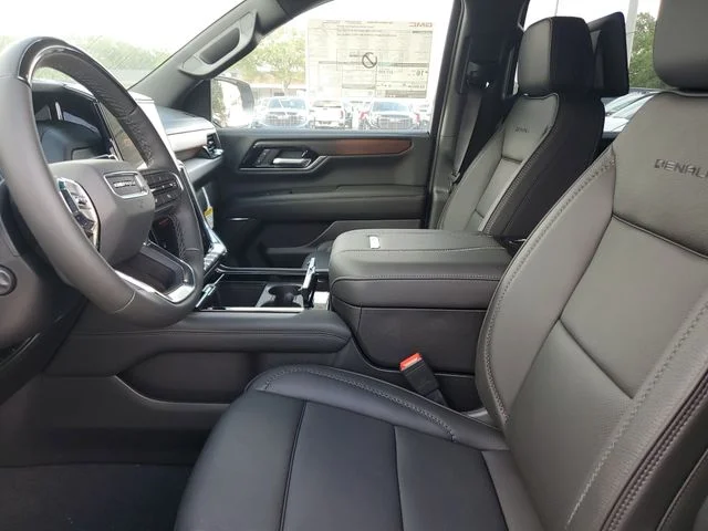 Nuevos GMC YUKON XL à Estados chez autogozo