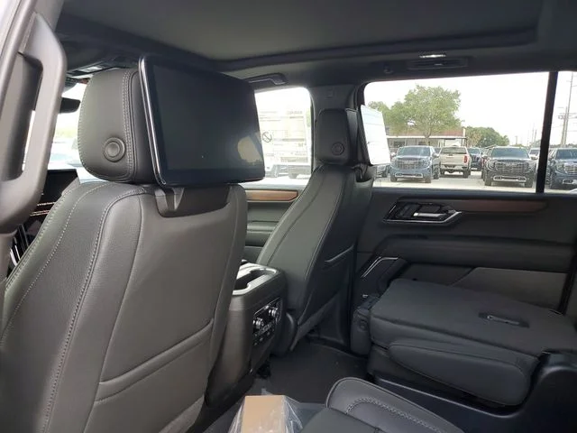 Nuevos GMC YUKON XL à Estados chez autogozo