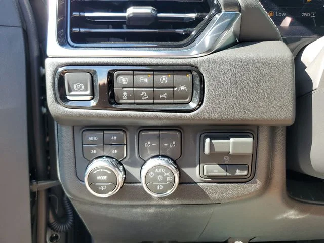 Nuevos GMC YUKON XL à Estados chez autogozo