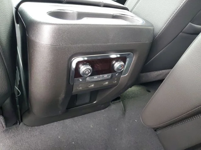 Nuevos GMC YUKON XL à Estados chez autogozo
