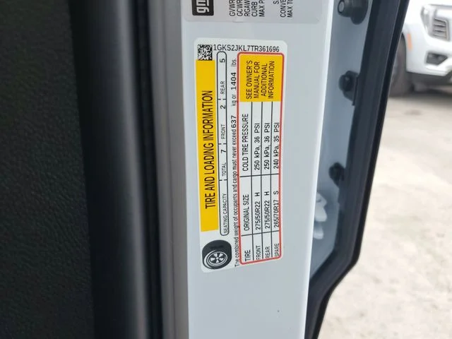 Nuevos GMC YUKON XL à Estados chez autogozo