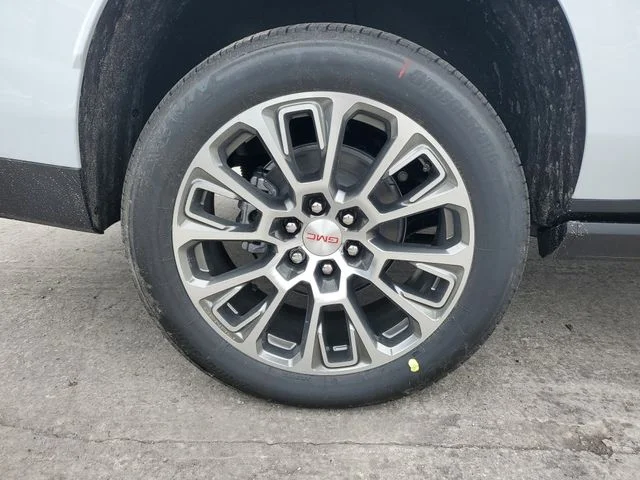 Nuevos GMC YUKON XL à Estados chez autogozo