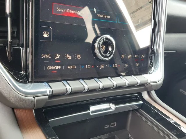 Nuevos GMC YUKON XL à Estados chez autogozo