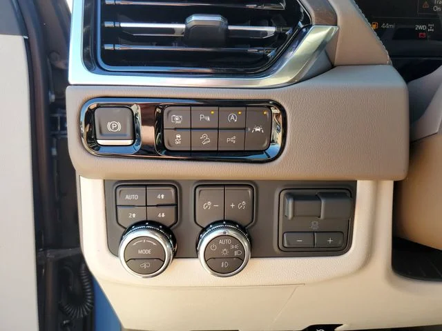 Nuevos GMC YUKON XL à Estados chez autogozo