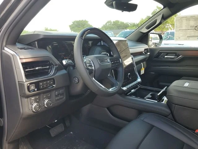 Nuevos GMC YUKON XL à Estados chez autogozo