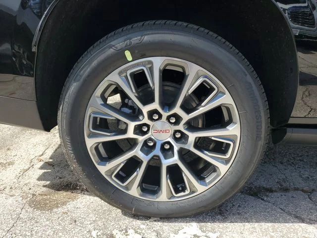 Nuevos GMC YUKON XL à Estados chez autogozo