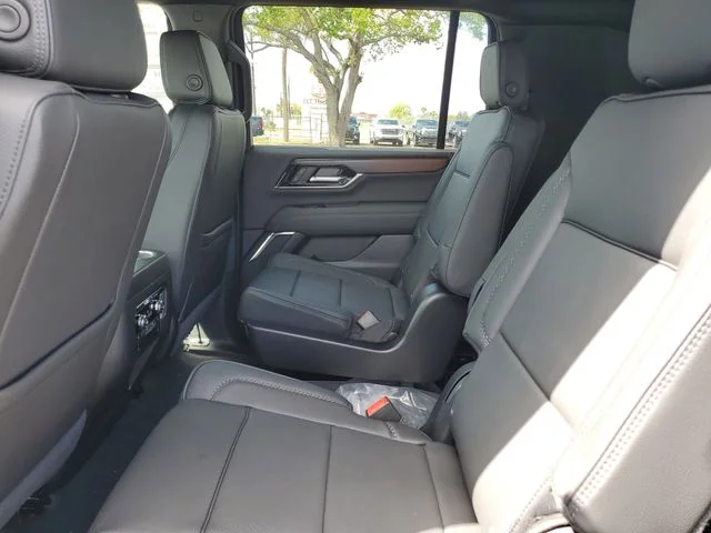 Nuevos GMC YUKON XL à Estados chez autogozo