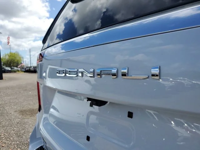 Nuevos GMC YUKON XL à Estados chez autogozo