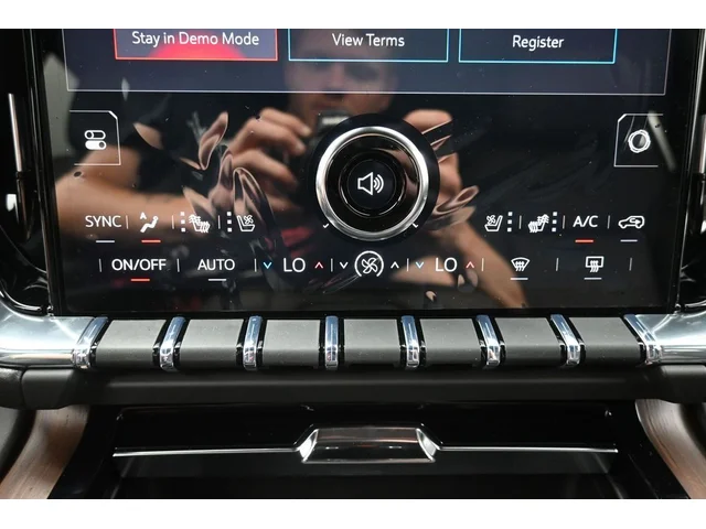 Nuevos GMC YUKON XL à Estados chez autogozo