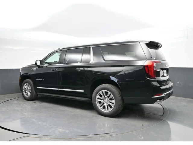 Nuevos GMC YUKON XL à Estados chez autogozo
