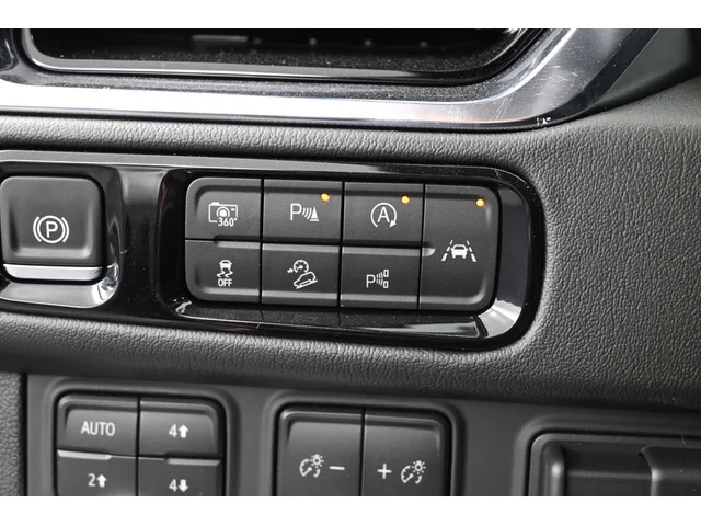 Nuevos GMC YUKON XL à Estados chez autogozo