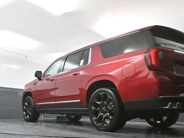 Nuevos GMC YUKON XL à Estados chez autogozo