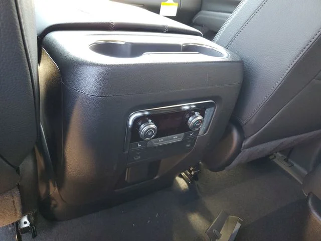 Nuevos GMC YUKON XL à Estados chez autogozo