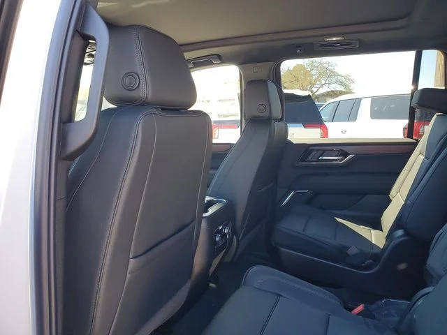 Nuevos GMC YUKON XL à Estados chez autogozo