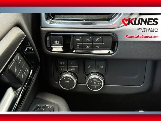 Nuevos GMC YUKON XL à Estados chez autogozo