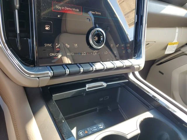 Nuevos GMC YUKON XL à Estados chez autogozo