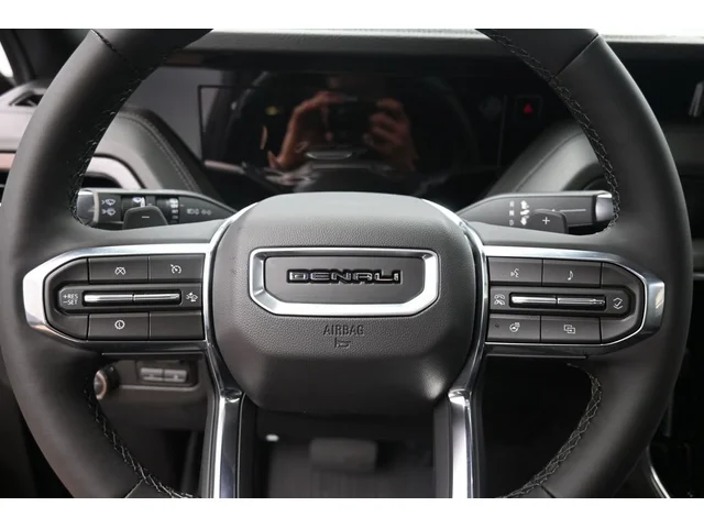 Nuevos GMC YUKON XL à Estados chez autogozo