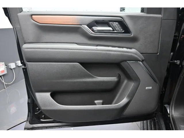 Nuevos GMC YUKON XL à Estados chez autogozo