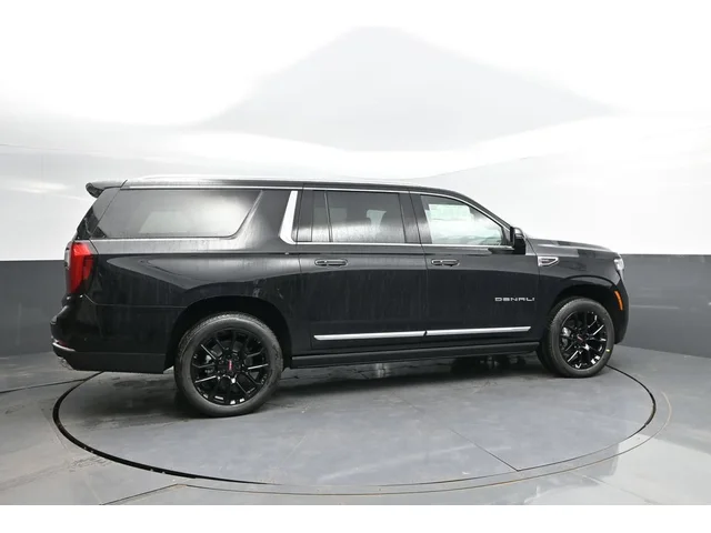 Nuevos GMC YUKON XL à Estados chez autogozo