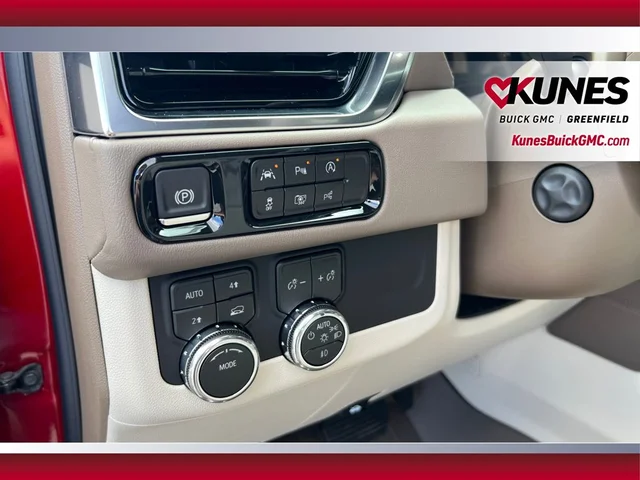 Nuevos GMC YUKON XL à Estados chez autogozo