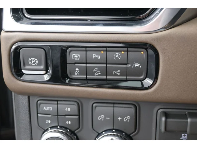 Nuevos GMC YUKON XL à Estados chez autogozo
