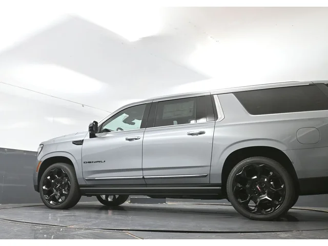 Nuevos GMC YUKON XL à Estados chez autogozo