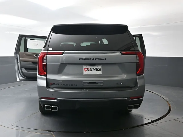 Nuevos GMC YUKON XL à Estados chez autogozo