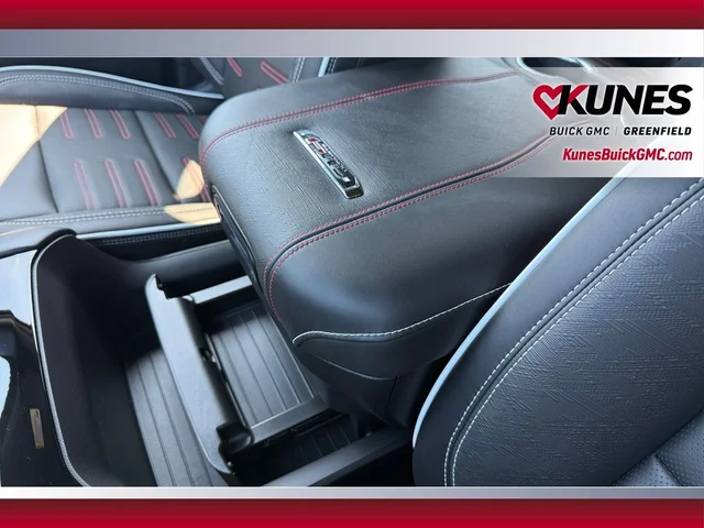 Nuevos GMC YUKON XL à Estados chez autogozo