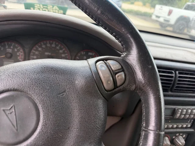 SEMINUEVOS PONTIAC Montana a Estados en autogozo