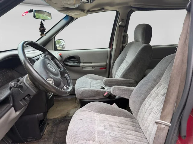 SEMINUEVOS PONTIAC Montana a Estados en autogozo