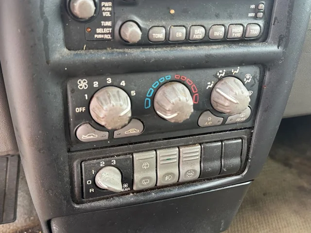 SEMINUEVOS PONTIAC Montana a Estados en autogozo