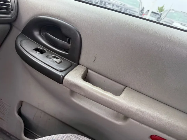 SEMINUEVOS PONTIAC Montana a Estados en autogozo